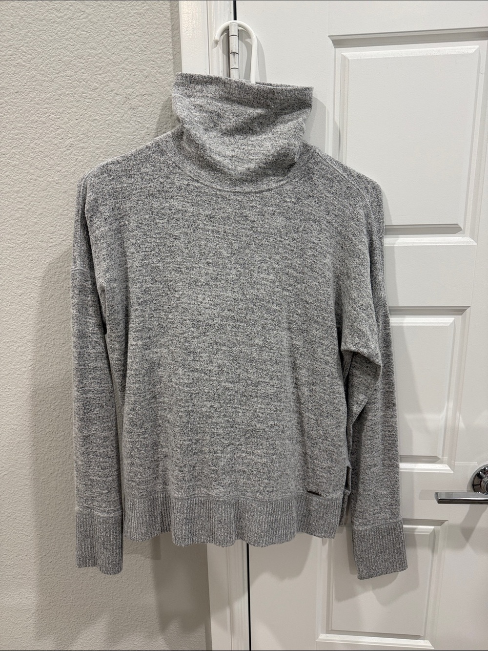Women’s Gray Turtleneck Sweater - Soft Knit